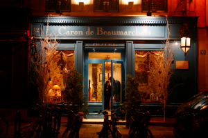 Best Paris Hotels – Hotel Caron de Beaumarchais